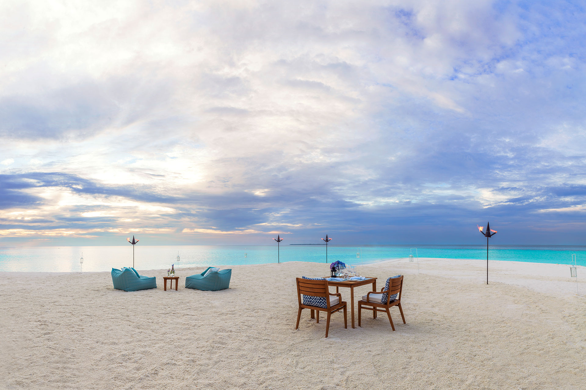 Privates Dinner Setup am Strand