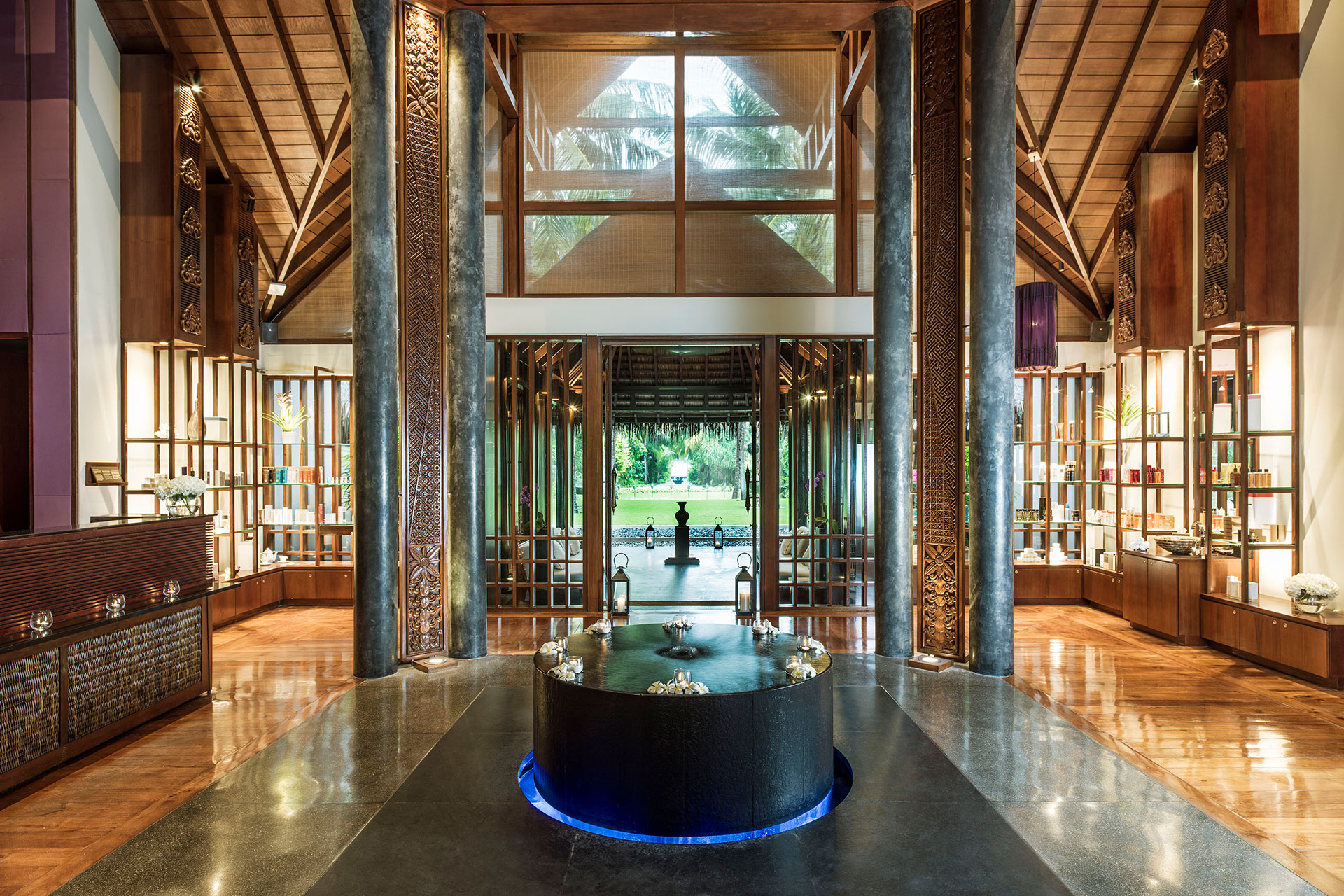 Eleganter Empfangsbereich eines Luxus Spa