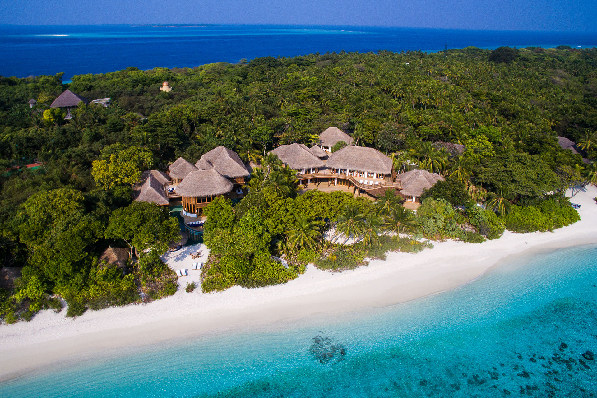 Große Familienvilla in Strandlage