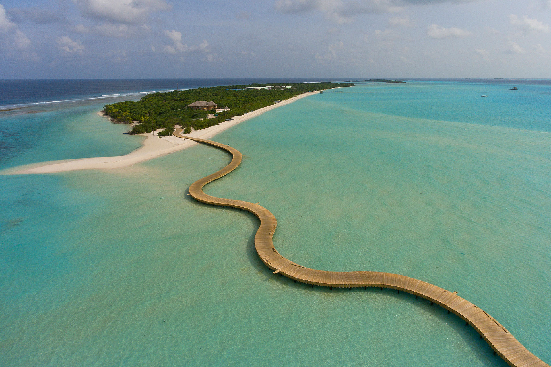 Luftaufnahme der Frontseite einer Insel