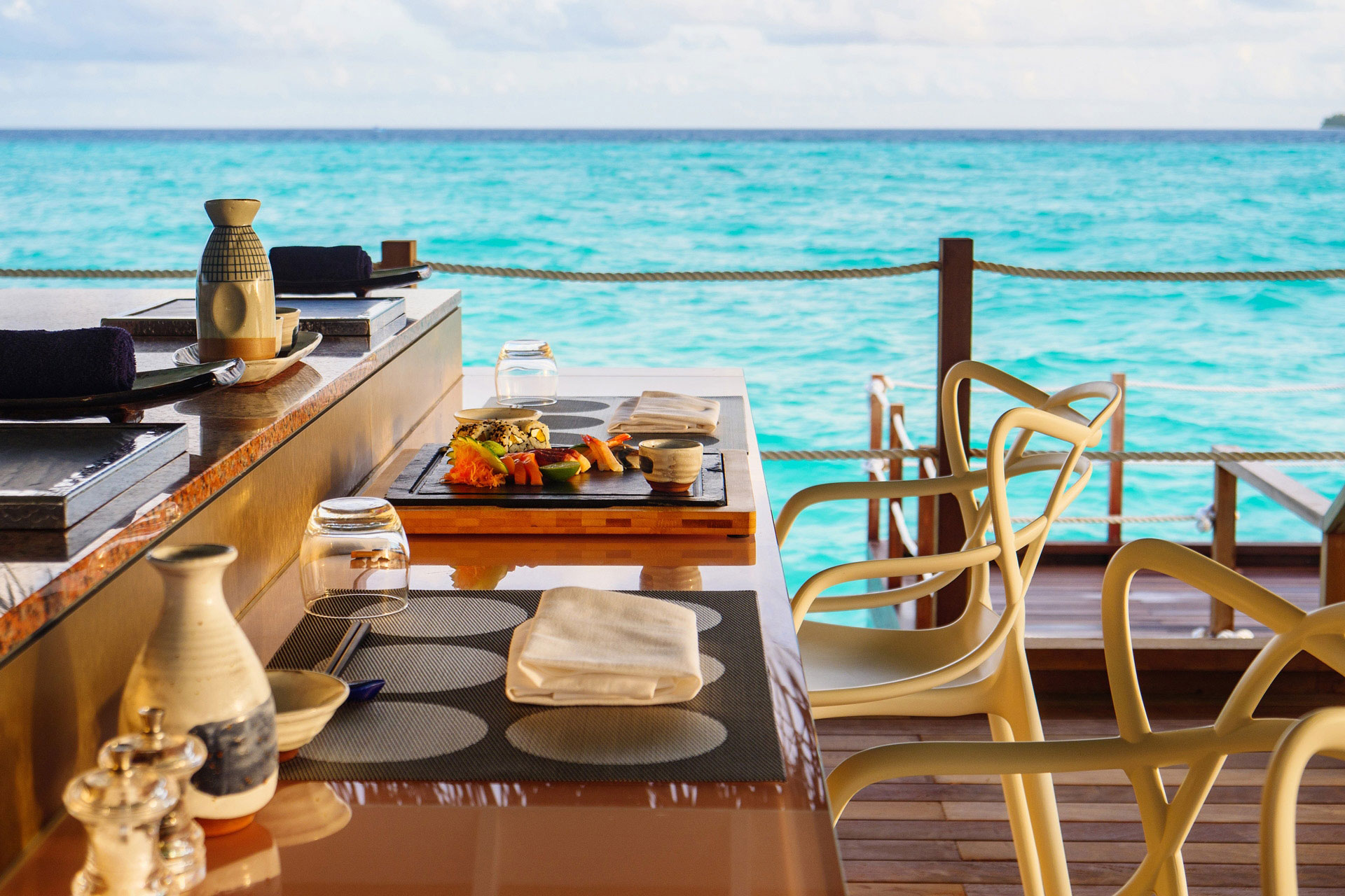 Gedeckter Essplatz in japanischem Restaurant